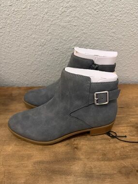 St. John’s Bay Women's Gray Ankle Boots with Buckle size 5.5